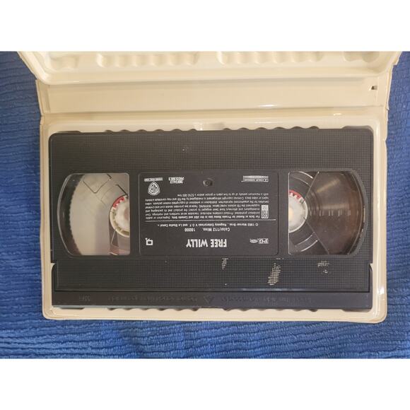 Free Willy VHS Tape 1993 Children Works - Picture 3 of 3